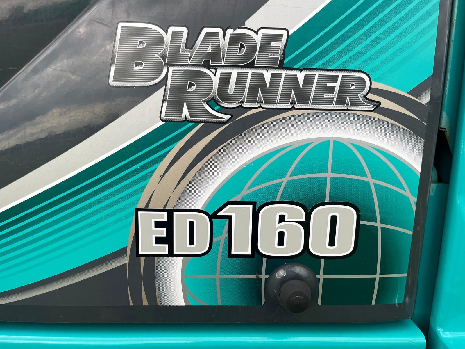 KOBELCO ED160 BLADE RUNNER