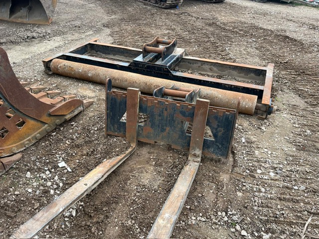 KOBELCO ED160 BLADE RUNNER