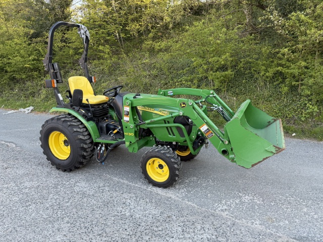 JOHN DEERE 1026R