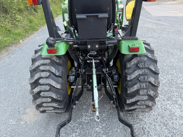 JOHN DEERE 1026R