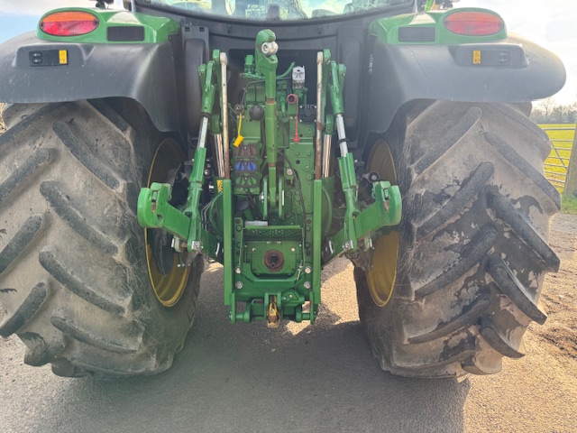 JOHN DEERE 6R150
