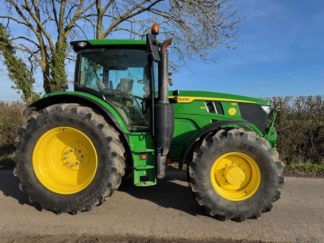 JOHN DEERE 6R 185
