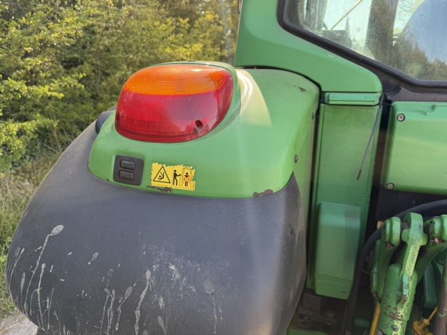JOHN DEERE 6220