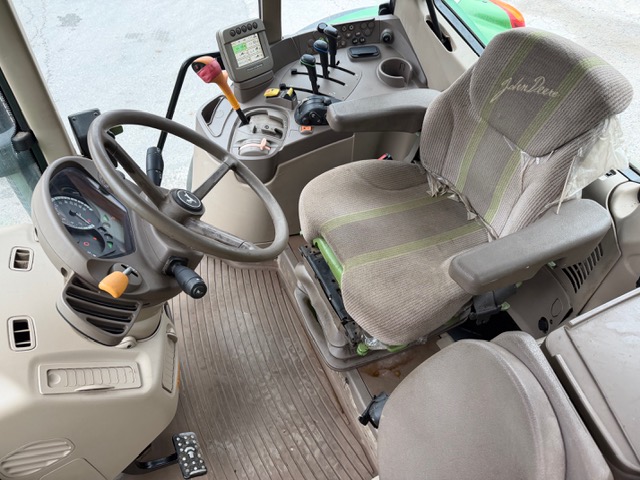 JOHN DEERE 6930