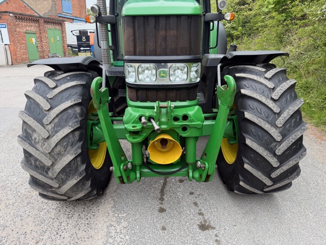 JOHN DEERE 6930