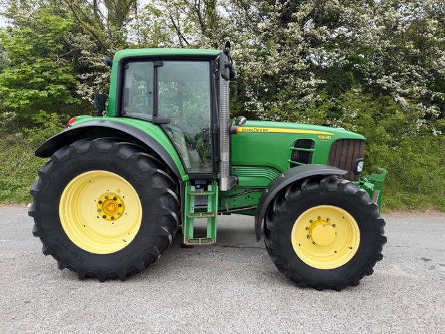 JOHN DEERE 6930