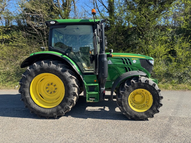 JOHN DEERE 6130R