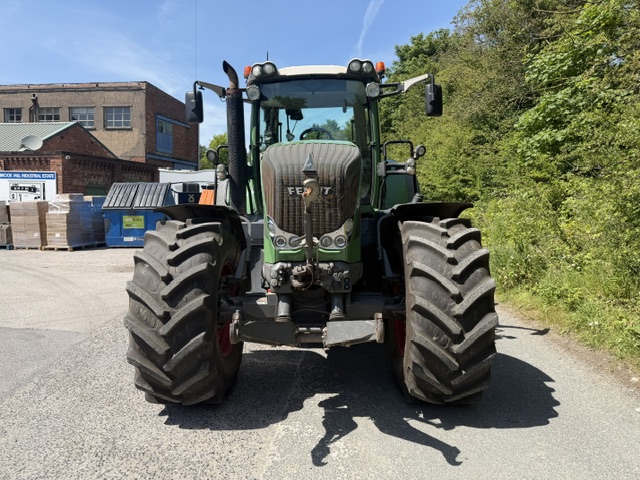 FENDT 828