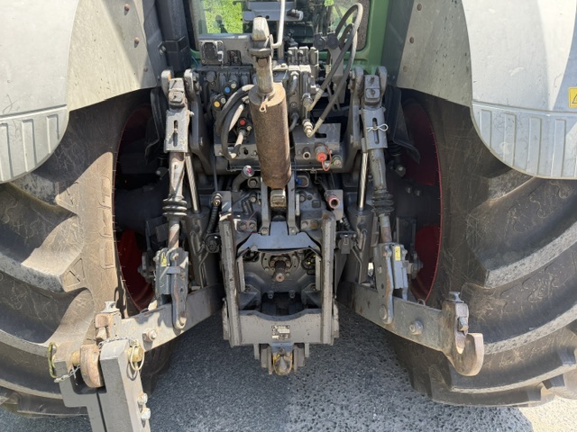 FENDT 828