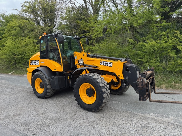 JCBTM320S
