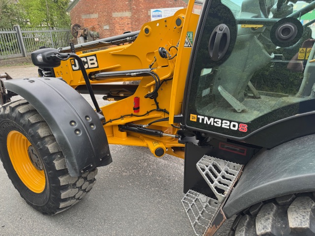 JCBTM320S