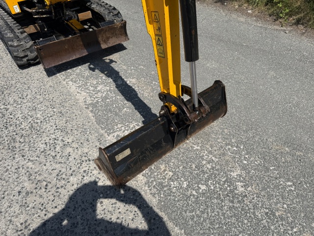 JCB 16C-1