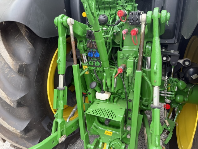 JOHN DEERE 6R155