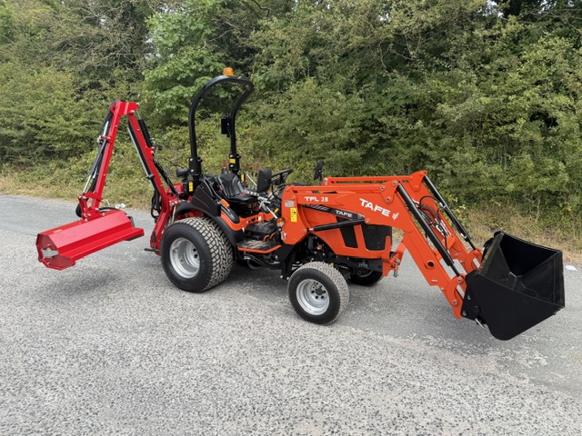 TAFE 6028M LOADER