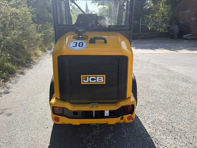 JCB403