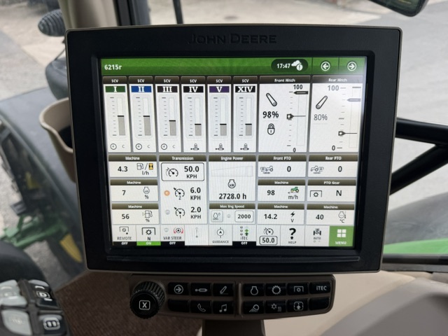 JOHN DEERE 6215R