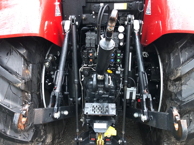CASE 240 PUMA