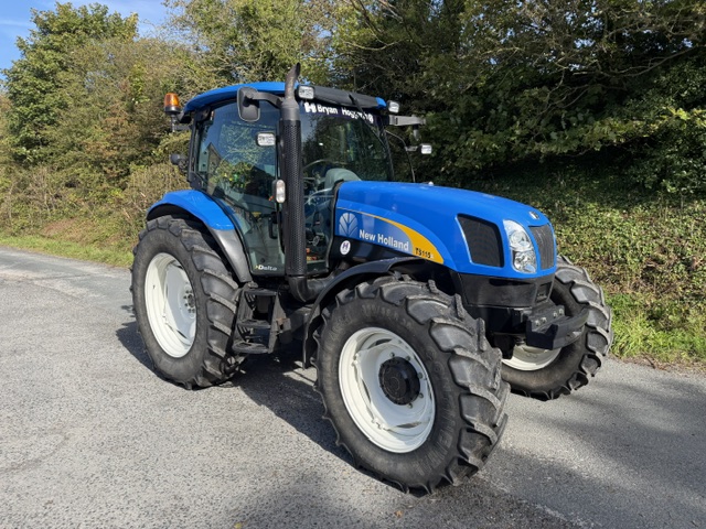NEW HOLLAND TS115A