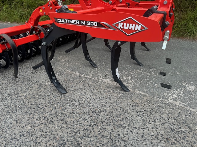 KUHN CULTIVATOR