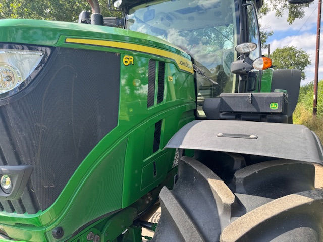 JOHN DEERE 6R 175