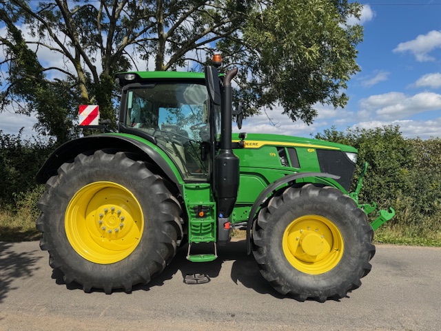 JOHN DEERE 6R 175