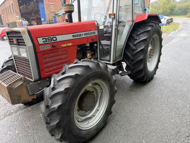 MASSEY FERGUSON 390