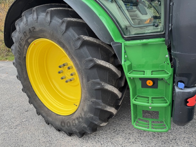 JOHN DEERE 6R155