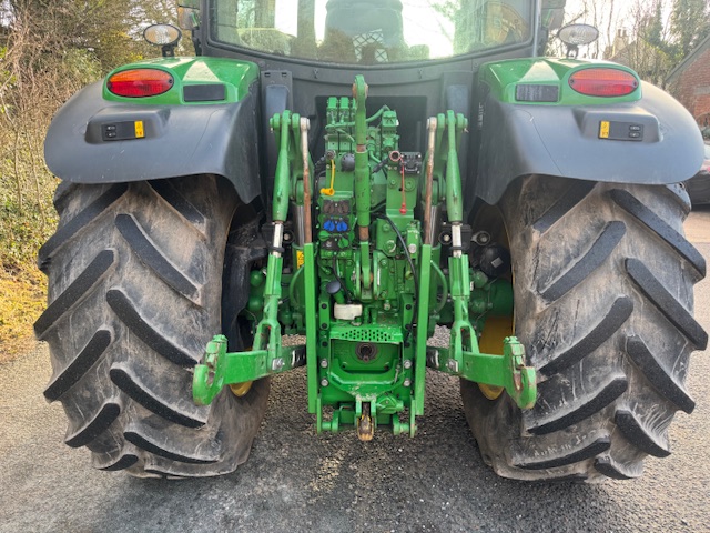 JOHN DEERE 6R155