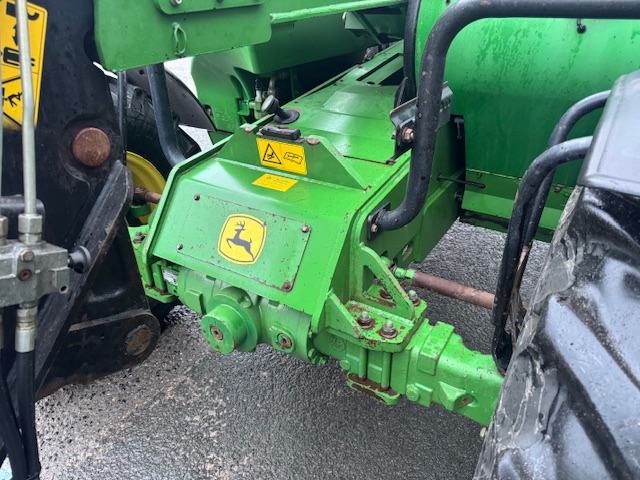 JOHN DEERE 3200