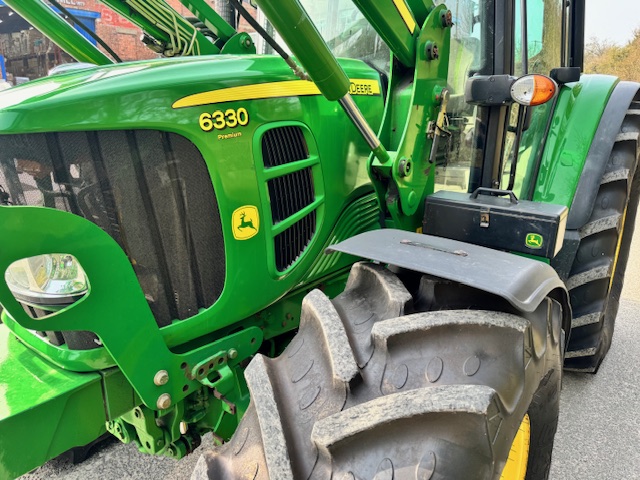 JOHN DEERE 6330