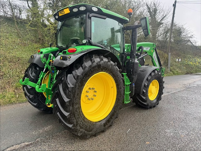 JOHN DEERE 6R155