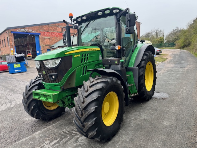 JOHN DEERE 6130R