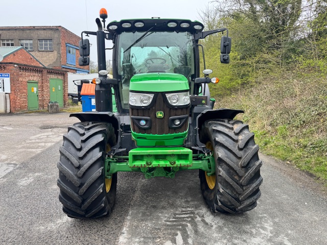 JOHN DEERE 6130R