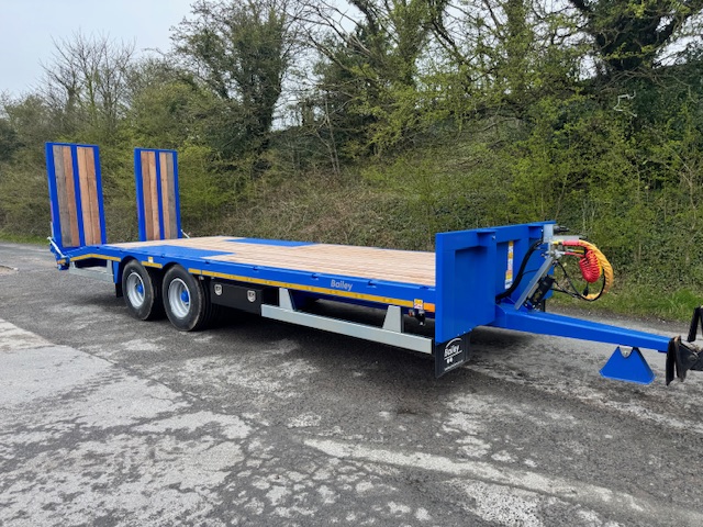 BAILEY LOW LOADER