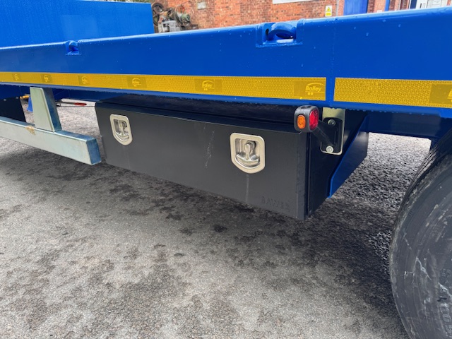 BAILEY LOW LOADER