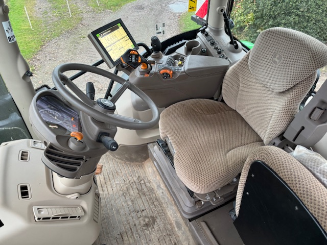 JOHN DEERE 6250R