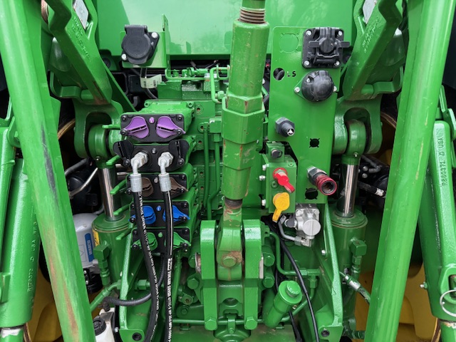 JOHN DEERE 8R 370