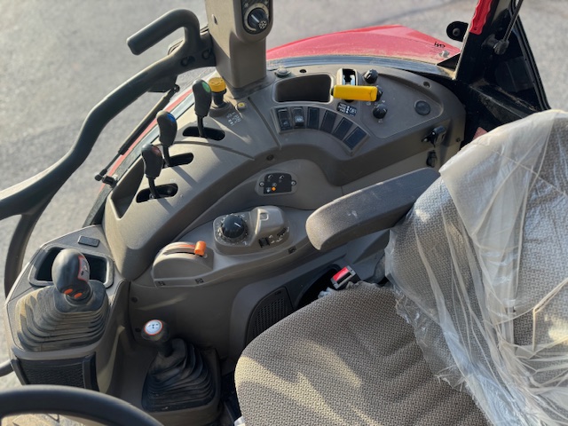 CASE 110C FARMALL