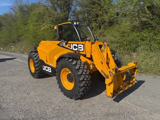 JCB 542-70