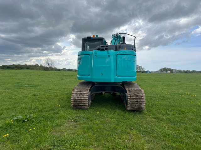 KOBELCO ED160 BLADE RUNNER